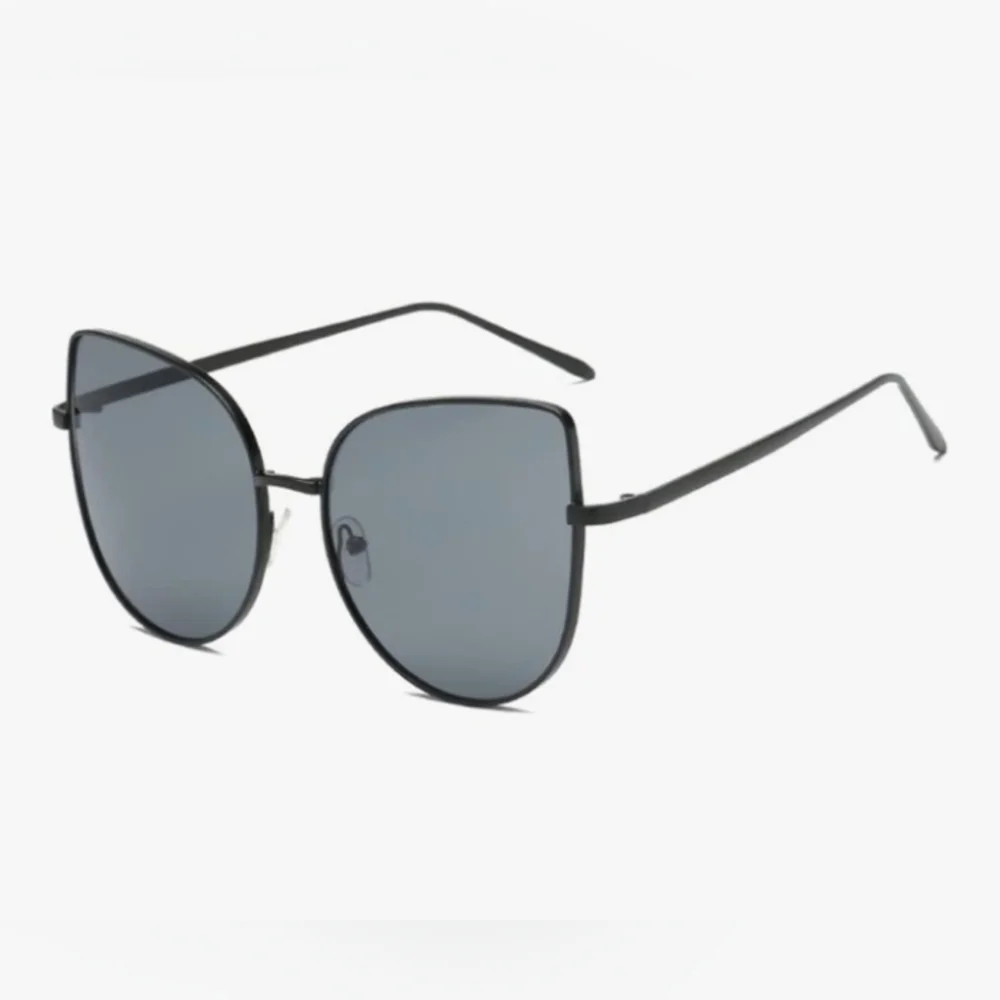 Stylish Black Sunglasses